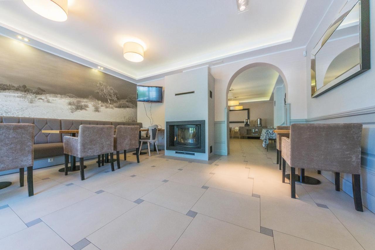 Aparthotel Luna&Sol Jastrzębia Góra Exteriör bild